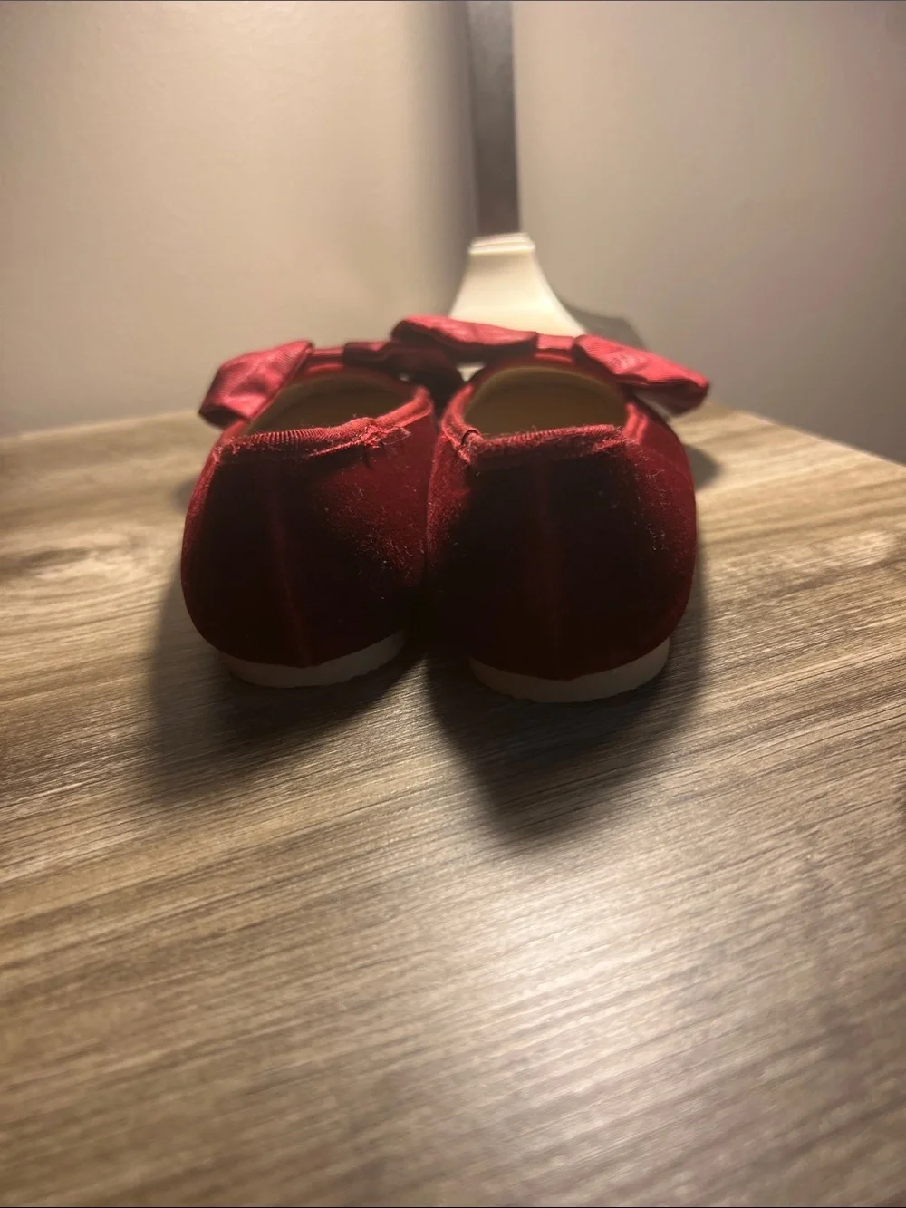 Cat & Jack Red Velvet Bow Ballet Flats for Kids stock (22)